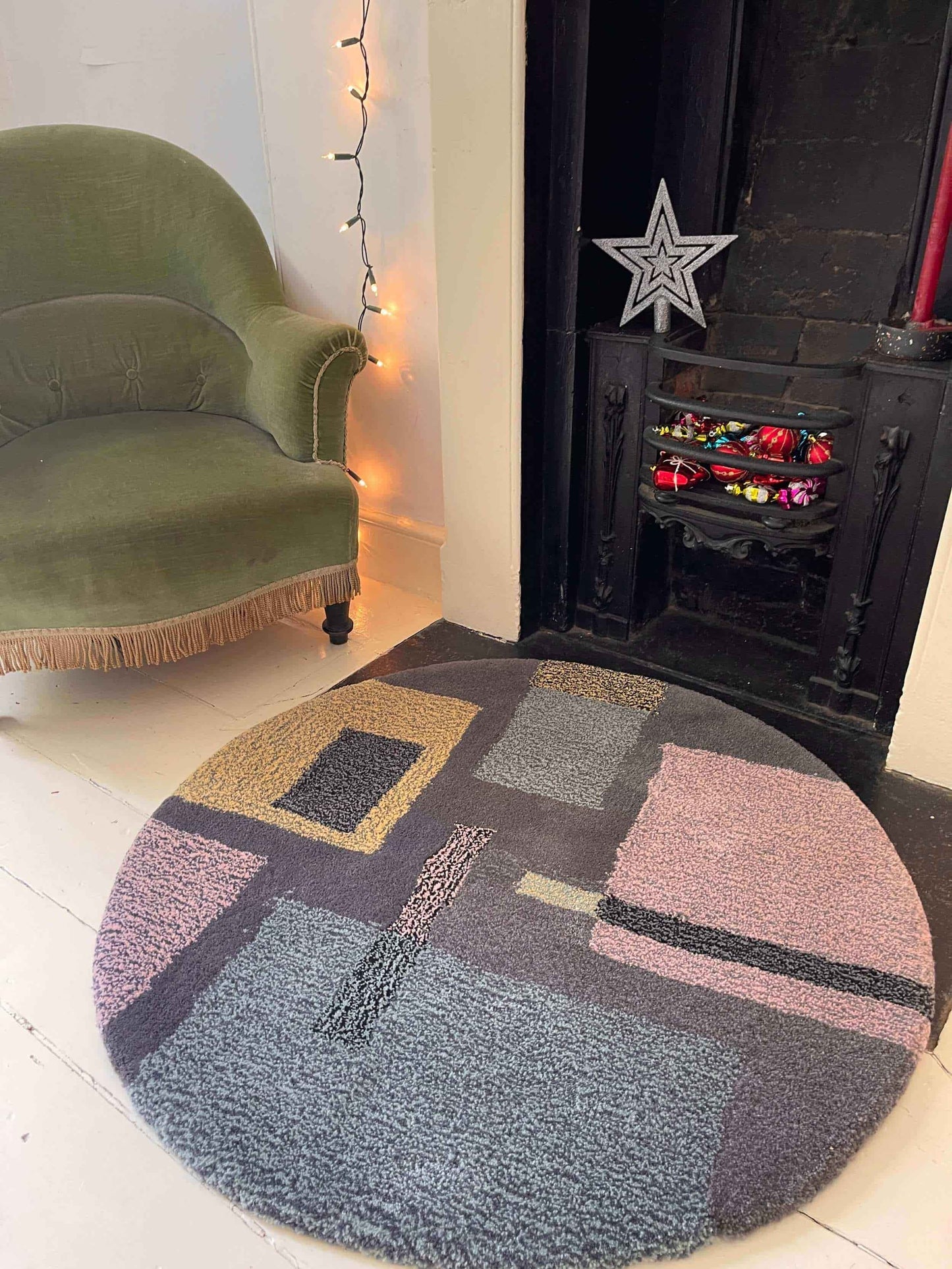 'Smog' Hand tufted grey pastel pink and yellow round small tufted rug