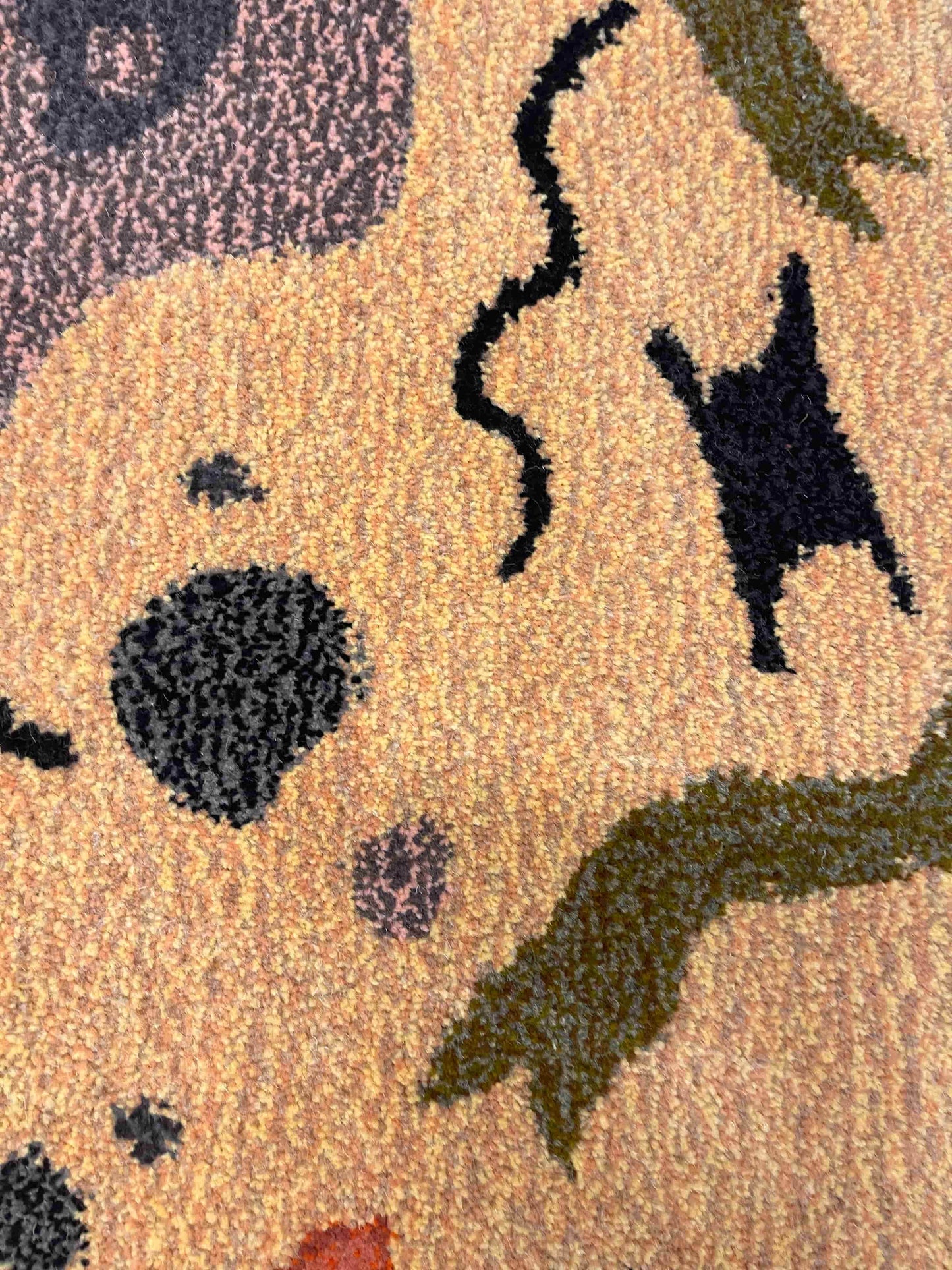 'Seabed' Hand tufted sandy yellow and orange tufted small rug