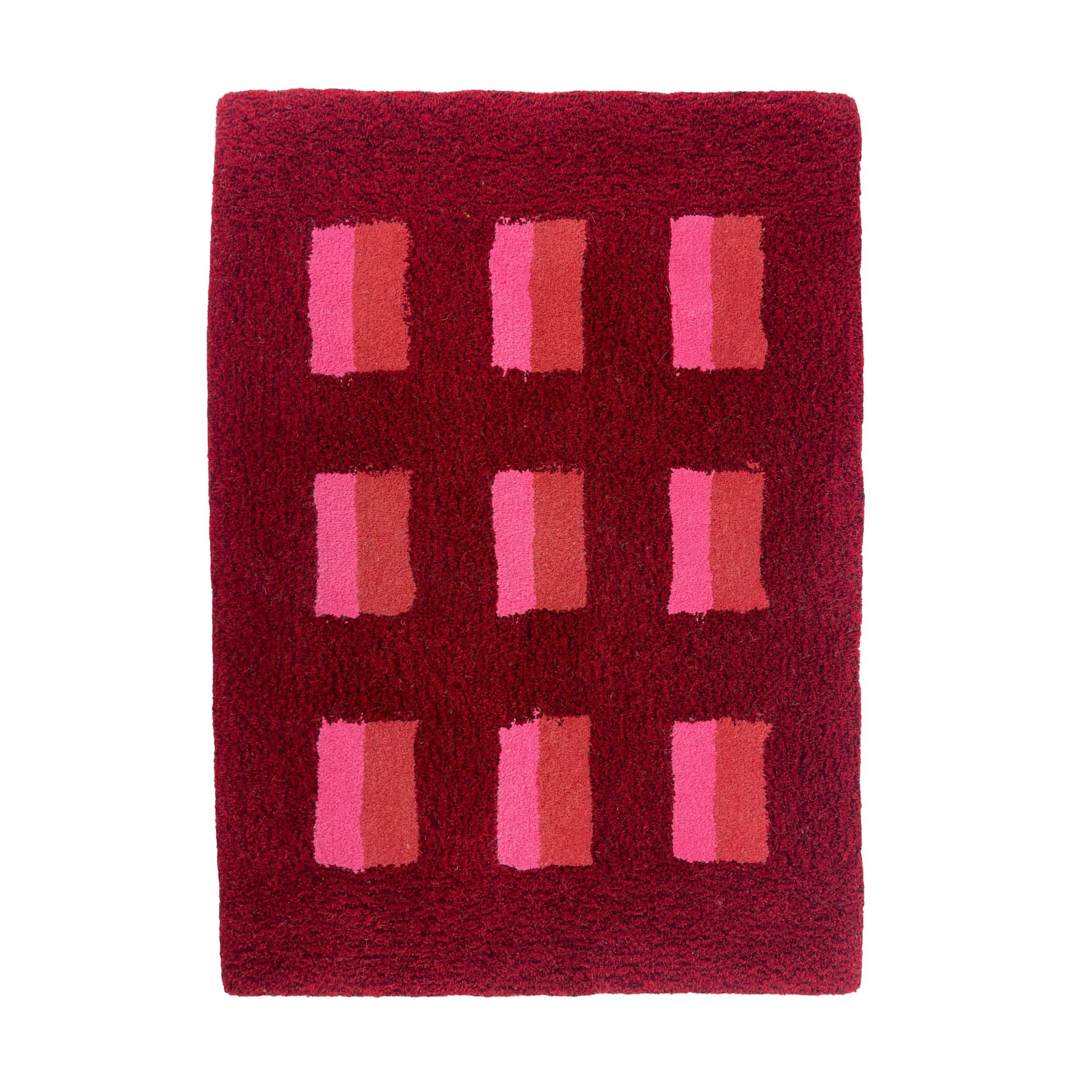 'Mulled' Hand tufted red, pink and burgundy small tufted rug – Studio Tuft