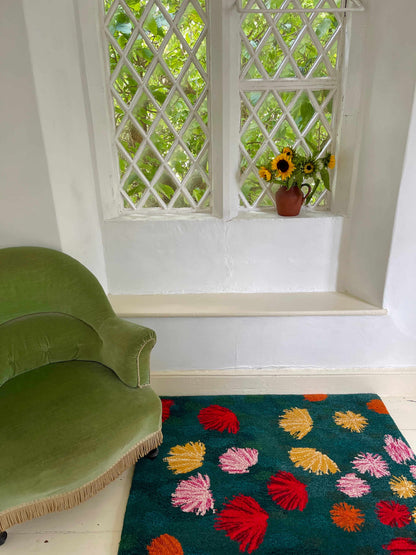 'Dahlia' Hand tufted Green, red, orange and yellow floral small tufted rug