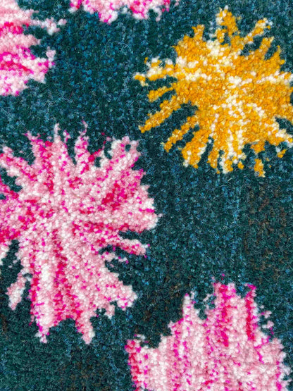 'Dahlia' Hand tufted Green, red, orange and yellow floral small tufted rug