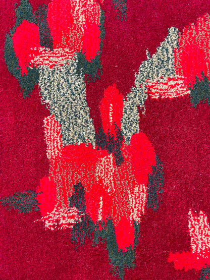 'Red Rugosa' Hand tufted floral burgundy red and sage green medium tufted rug